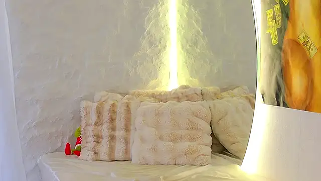 moniqque's cam snapshot