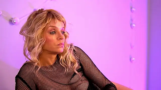 BritneyHudson's cam snapshot