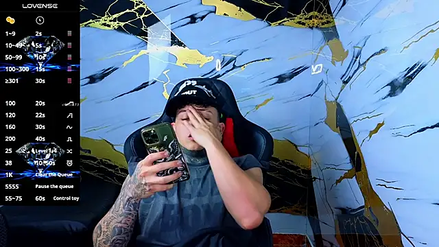 Kevin22_222's cam snapshot