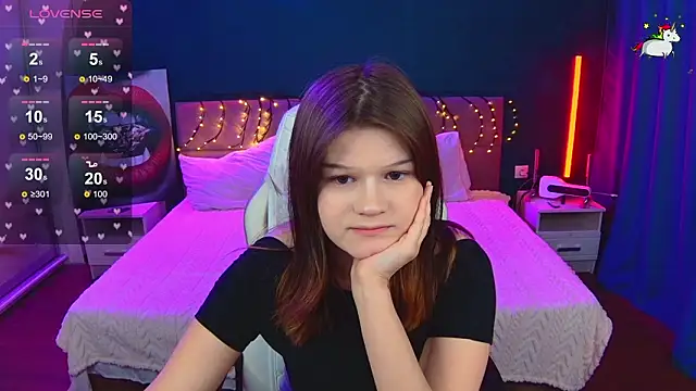 Lunatrend live sex cam