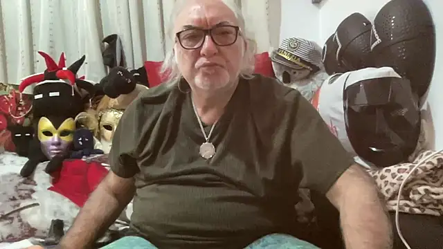 EroticVenetian's cam snapshot