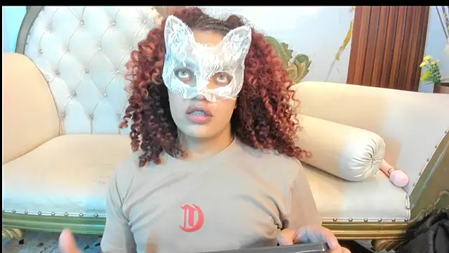 KarineWine live sex cam