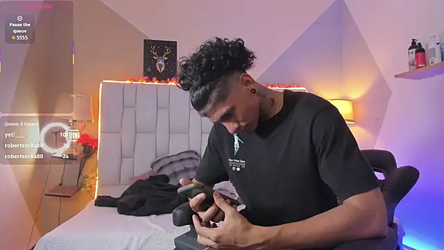 Adan_Oriol live sex cam