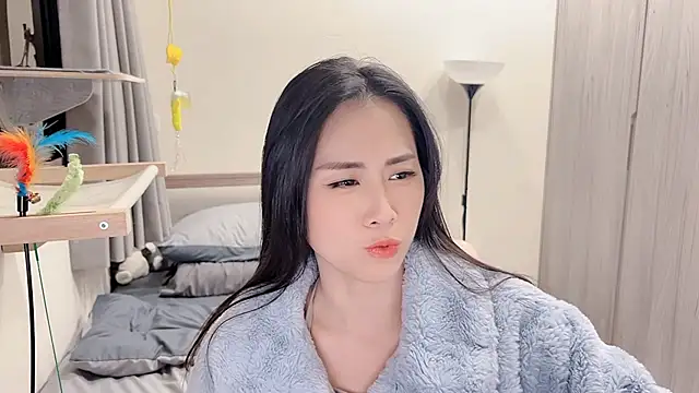 BabyOneDaily's cam snapshot