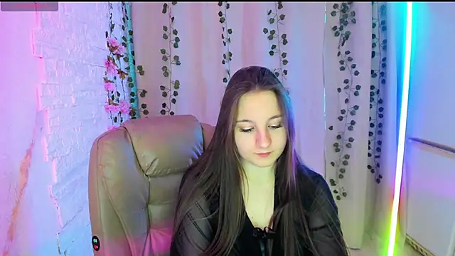 EvaxCharm's cam snapshot