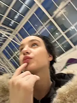 MiaTee's cam snapshot