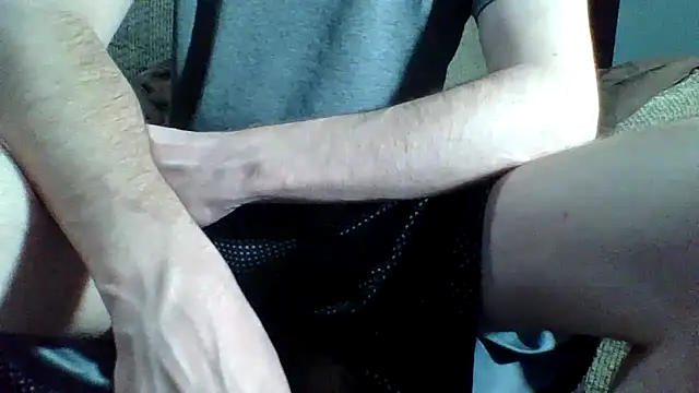 Jbsklxz67's cam snapshot