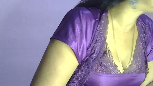 Pooja-suman's cam snapshot