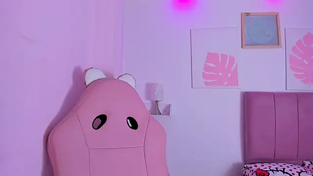 _vaiolet_owo's cam snapshot