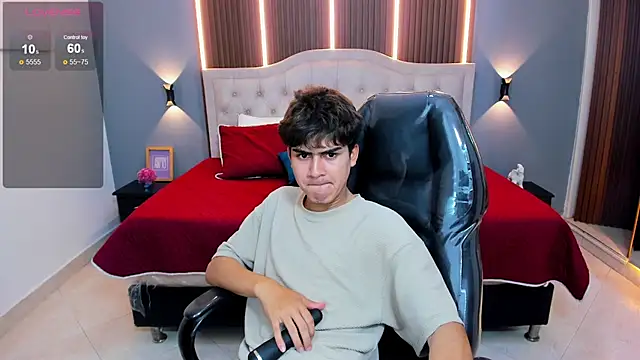 Tommy18__ live sex cam