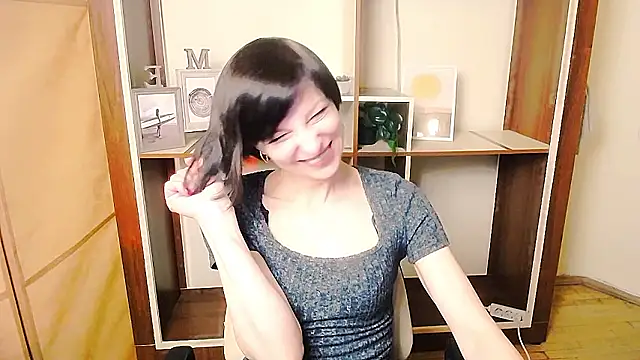 _AngeliaFlow_ live sex cam