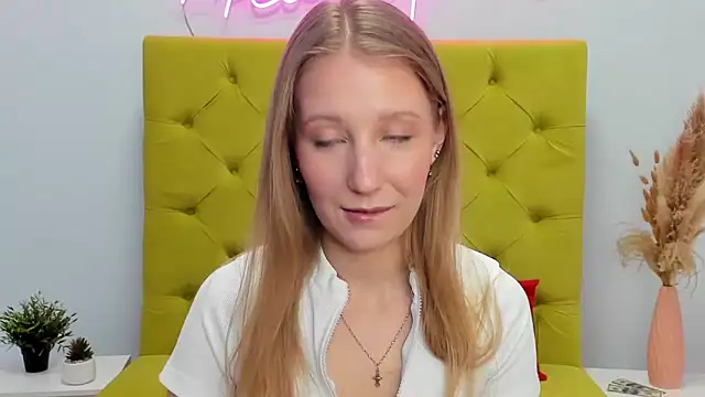 LolaWilsons live sex cam