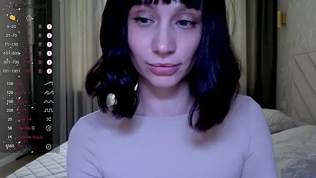 Alice_Wonders live sex cam