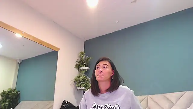 SharisWillian's cam snapshot