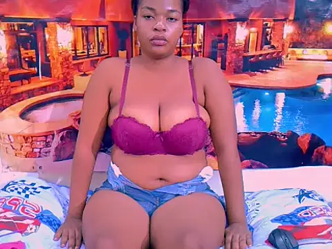 EbonyCurvaceous1's cam snapshot