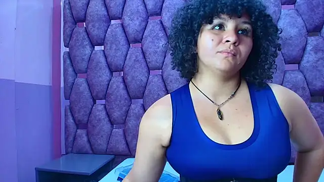 AlaSmith's cam snapshot