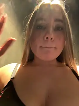 VineraSweet's cam snapshot