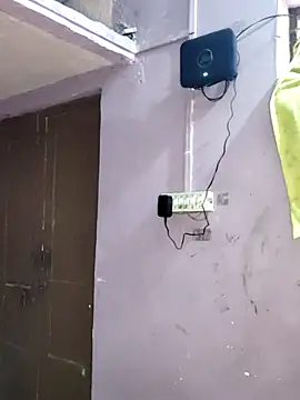 Thaper_Meera2's cam snapshot