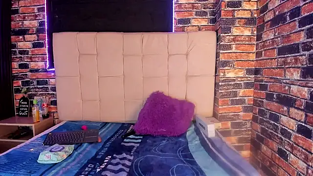 meelanyharux303av's cam snapshot