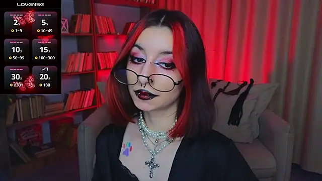 Mistress__Marcelline's cam snapshot