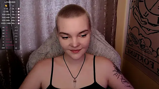 KrisNeal's cam snapshot