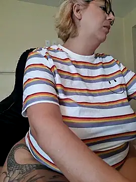 Escarlate4you_ live sex cam