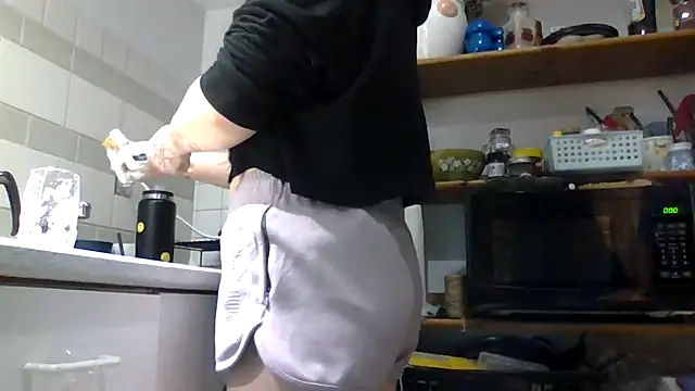 thathoeinto live sex cam