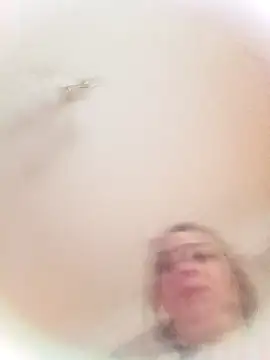 AlmaGold47's cam snapshot