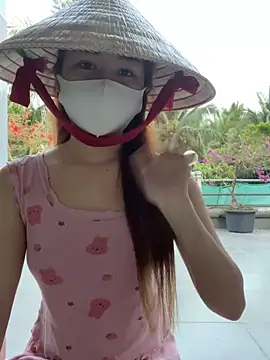 BabyThree_'s cam snapshot