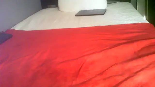 Esona5's cam snapshot