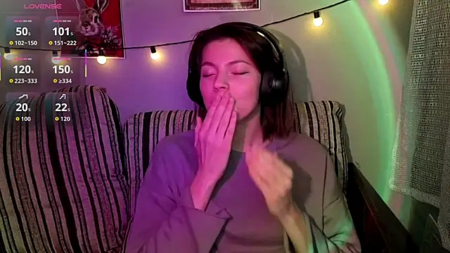 CutieAnny's cam snapshot