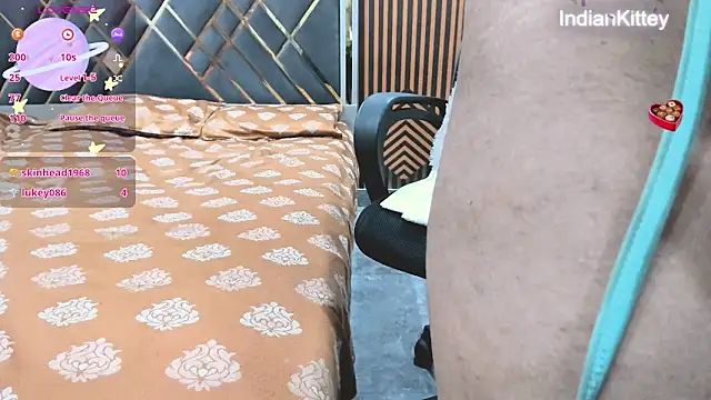 Lushteen's cam snapshot