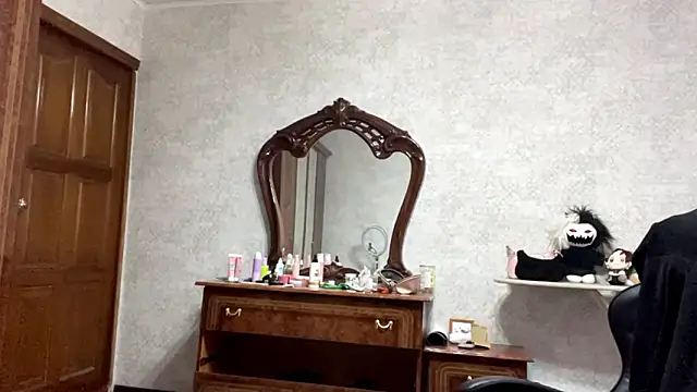 CrunchBerries's cam snapshot