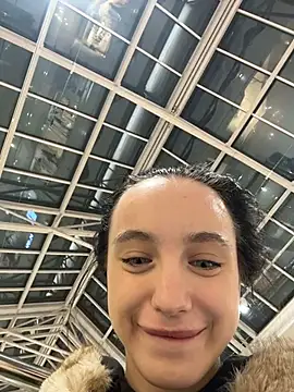 MiaTee's cam snapshot