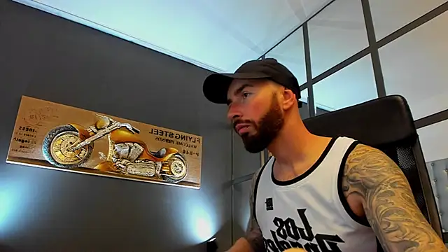 AronGrant's cam snapshot