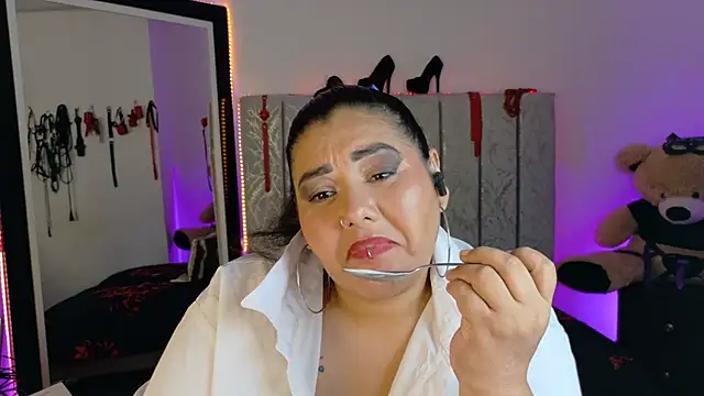 AndreaKinky's cam snapshot