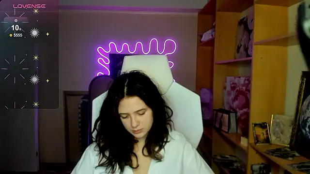 Anora_Miller's cam snapshot