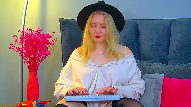 EmilyEvanse's cam snapshot