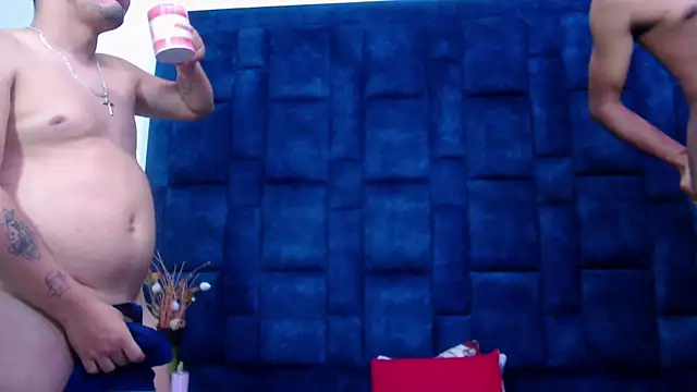 GroupNoLimits's cam snapshot