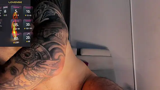 MarkWalker__'s cam snapshot