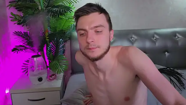 Oscar_Beatrice's cam snapshot