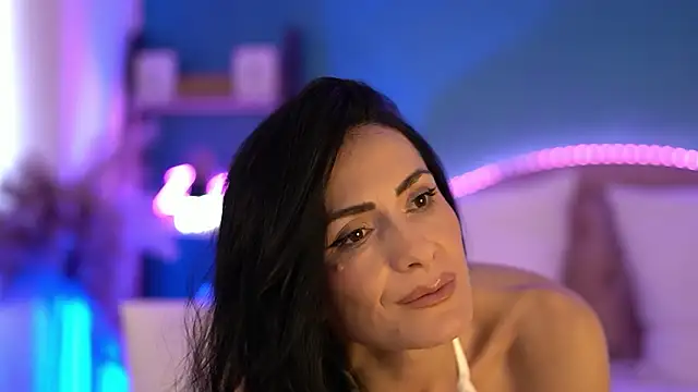 RaisaVawn's cam snapshot