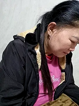 yoowwmr's cam snapshot