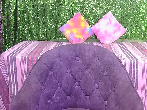 hii_tanisha's cam snapshot