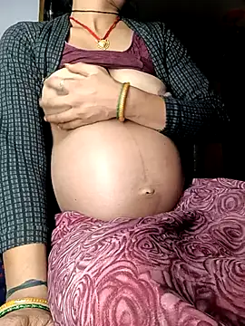 Sonam_pandeyji's cam snapshot