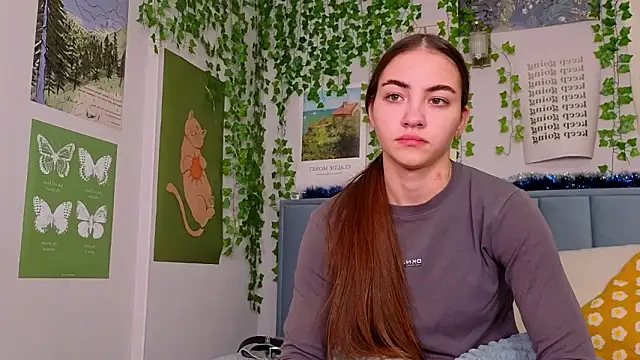 Fit_Brunette_'s cam snapshot