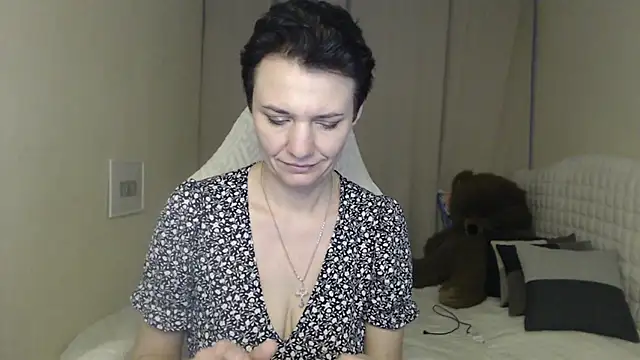 AvaSaturnian's cam snapshot