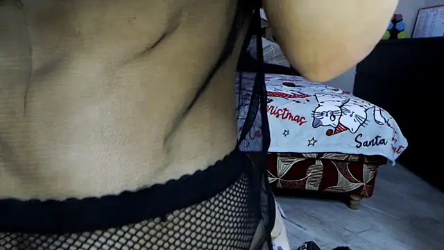 Kriss_brunette_5 live sex cam