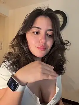 sukhakunis1 live sex cam