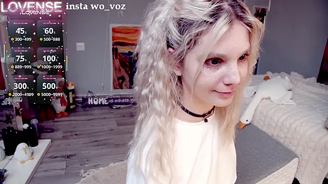 Careful_i_bite live sex cam